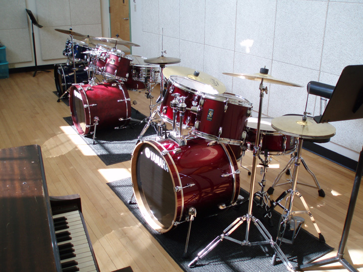 From left to right: Tama Stagestar, Yamaha Stage Custom, Yamaha Rydeen